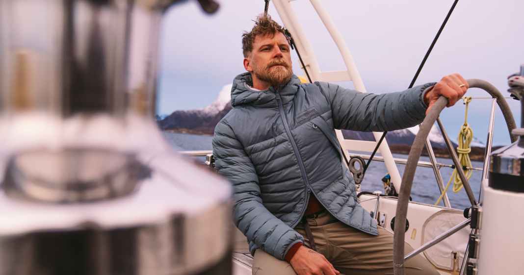 Warmer-Midlayer-aus-alten-Fischernetzen-und-Flaschen