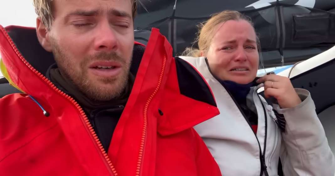 Transat-Caf-L-Or-Privatjet-verursacht-Kenterung-eines-Class-40