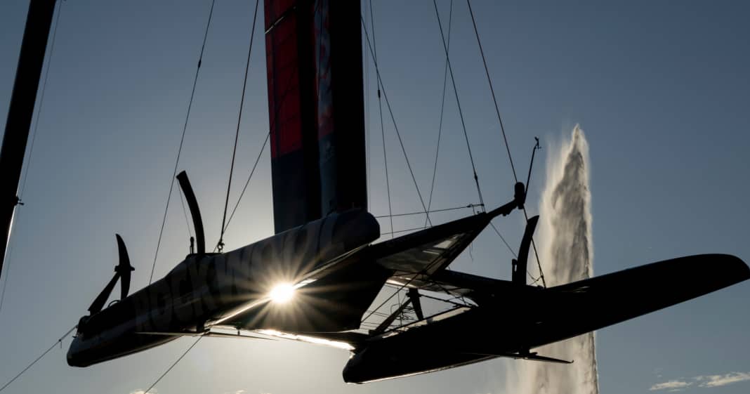SailGP-Fliegen-in-einer-Handvoll-Knoten-die-neuen-Foils-begeistern