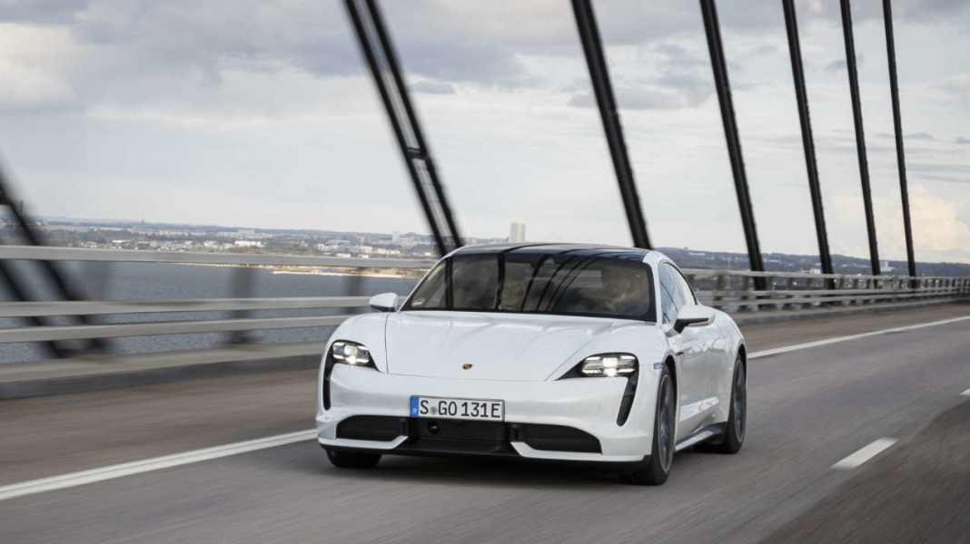 Taycan Turbo + Turbo S: Porsche reloaded