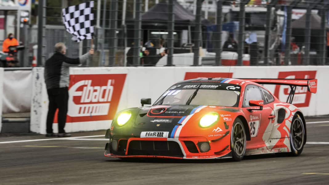 Zwei Porsche unter den Top 10 beim 24-Stunden-Rennen am Nürburgring: Schwieriger Eifel-Klassiker
