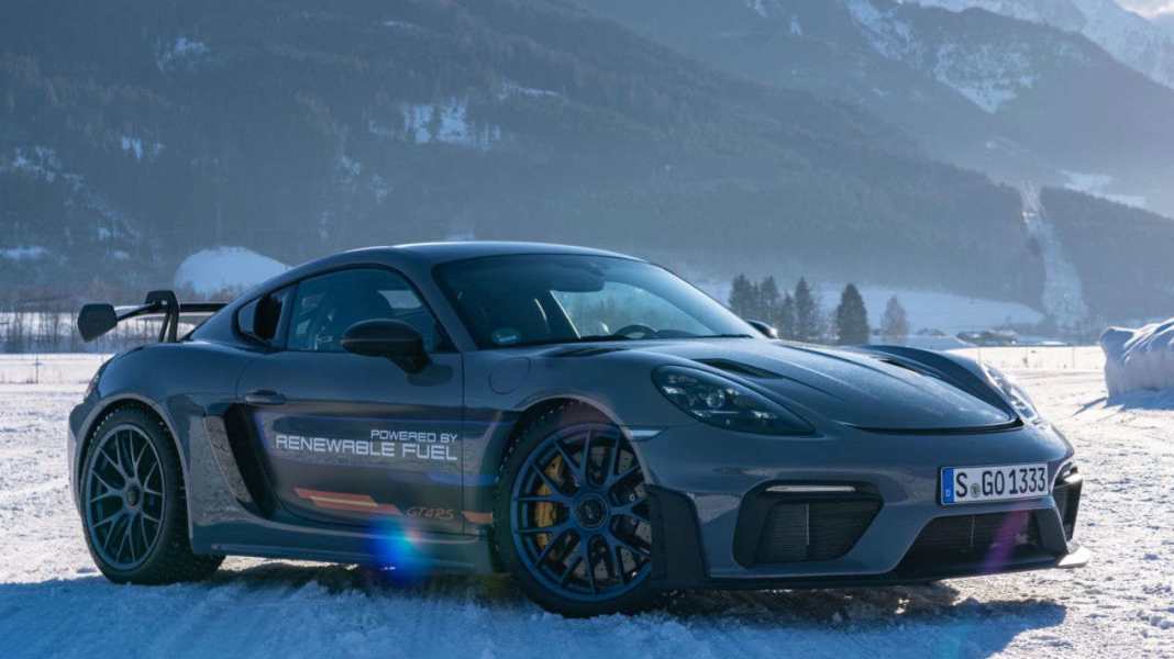 Europa-Präsentation des GT4 RS beim GP Ice Race: Mit synthetischen Kraftstoffen