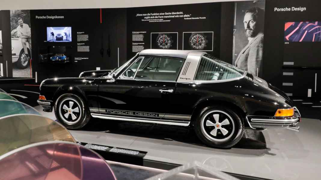 Porsche Design versteigert 911 S 2.4 Targa von 1972 mit Timepiece-Unikat