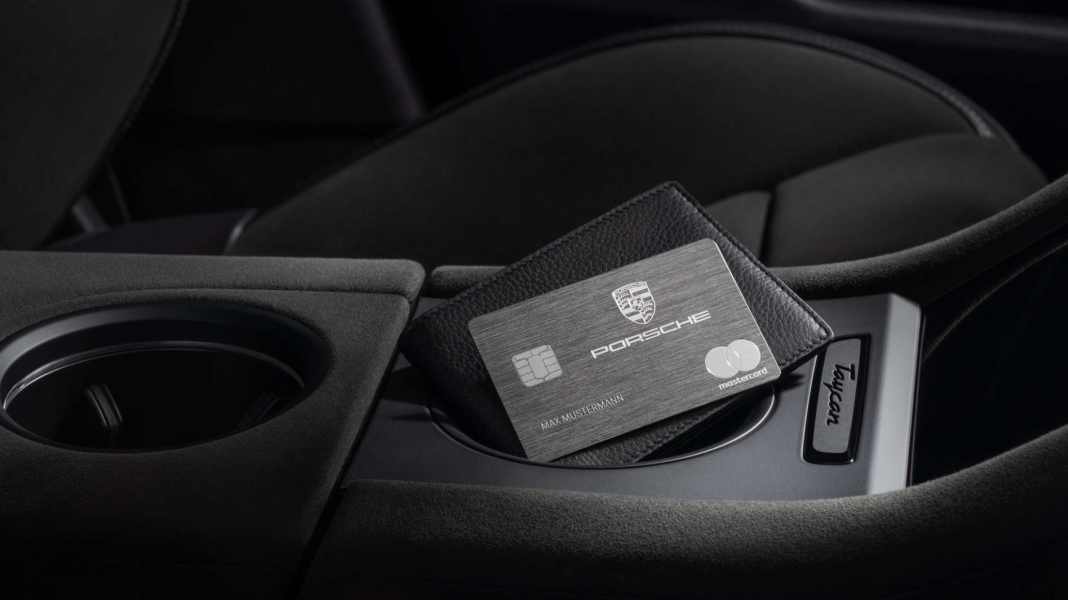 Porsche präsentiert Kreditkarte in neuem Design mit zusätzlichen Services