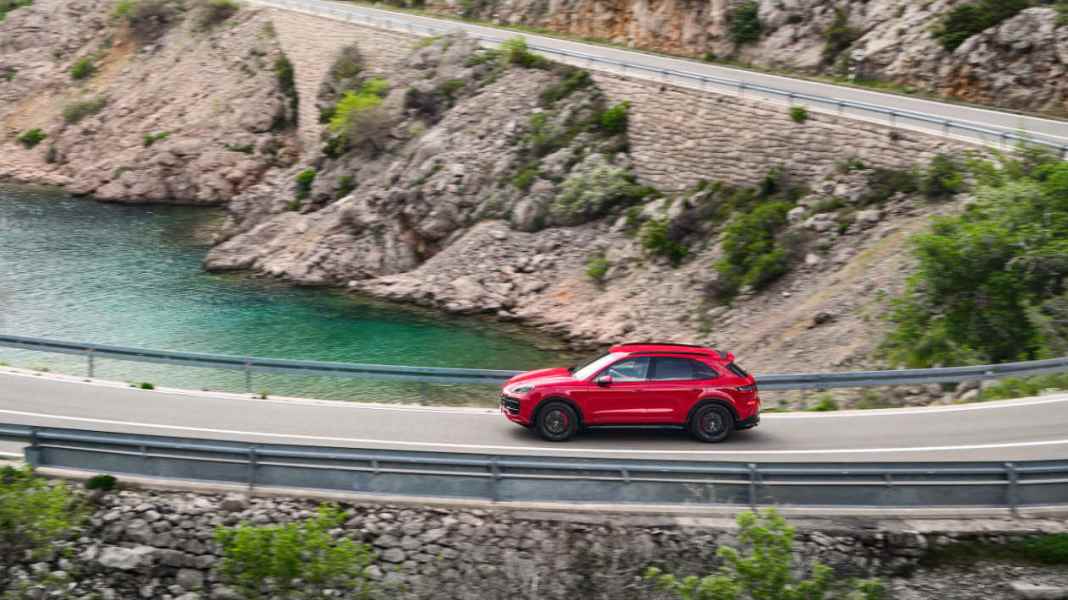 Porsche Cayenne GTS Typ PO536 PA: Mehr oder weniger