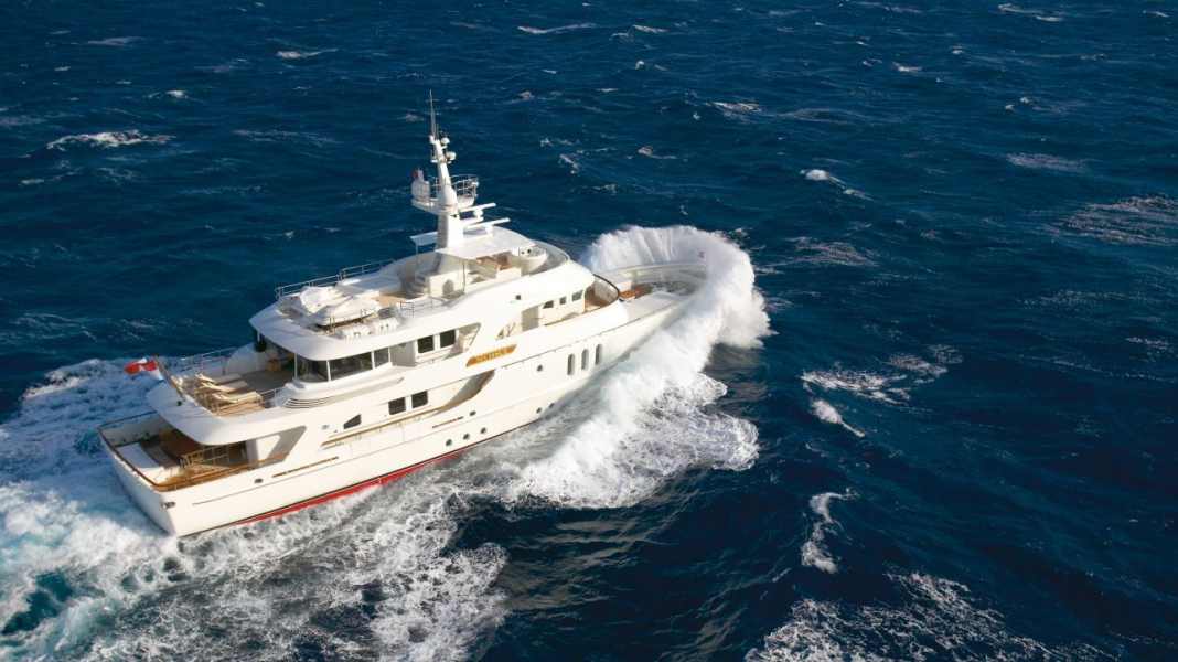 Bootspraxis: Seegängige Motorboote - Einmal über den Atlantik