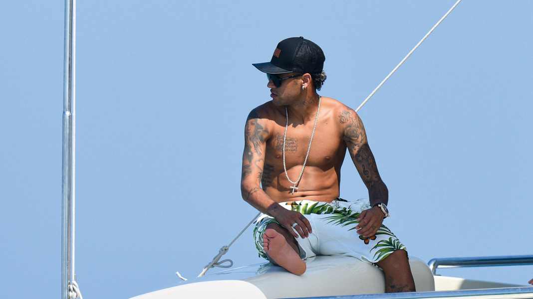 Sports yachts: Is Neymar moving from the football pitch to the water?