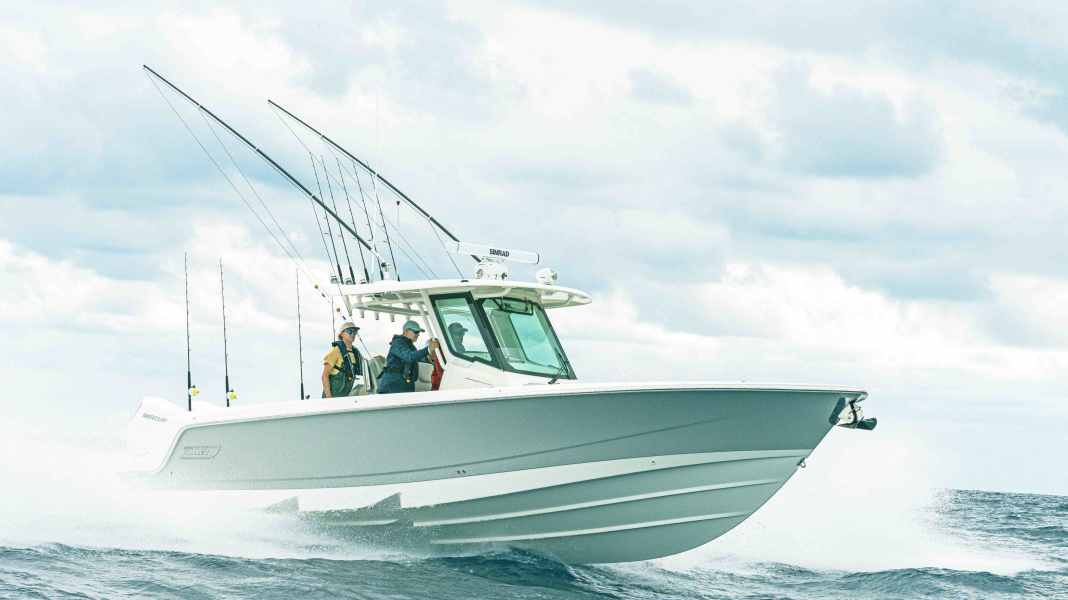 Boston Whaler: Outrage models with new special hull