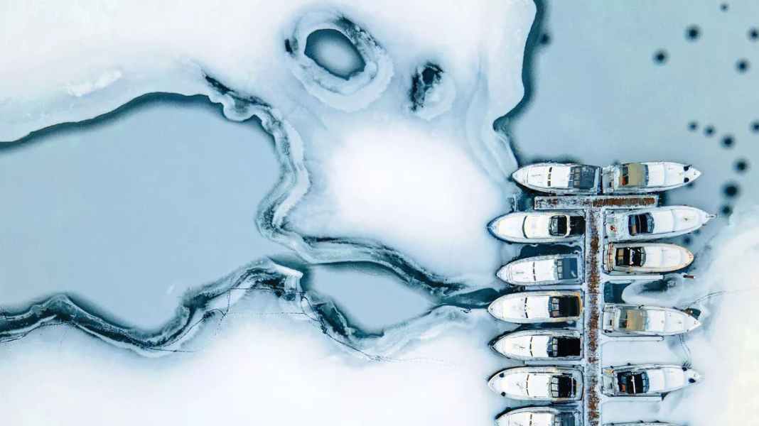 Winter-Serie: Überwintern im Wasser – so bleibt Ihr Liegeplatz eisfrei