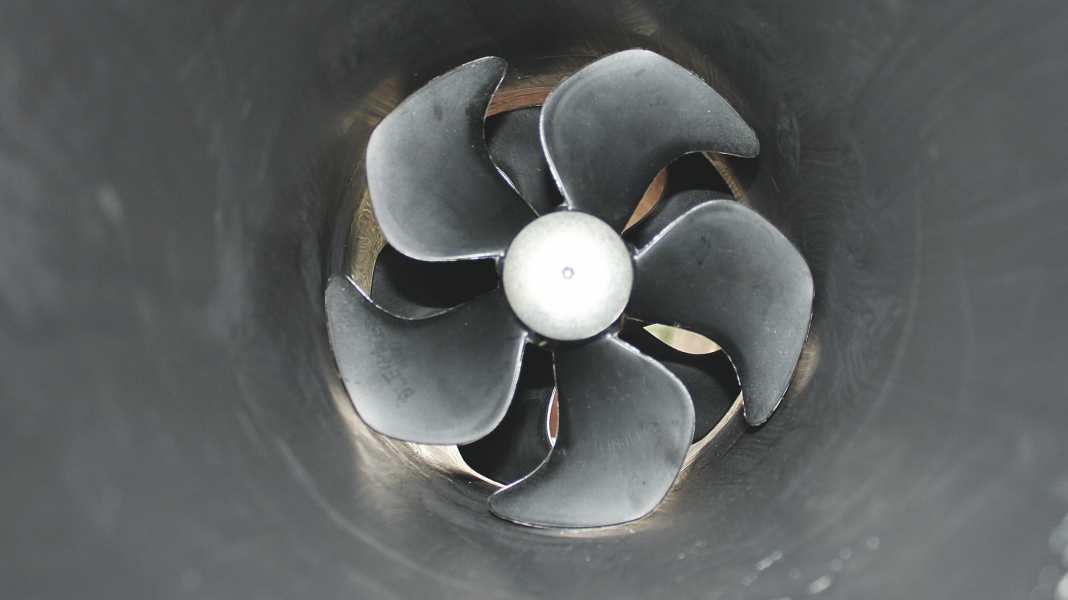 Practical test: Bow thruster - Well regulated