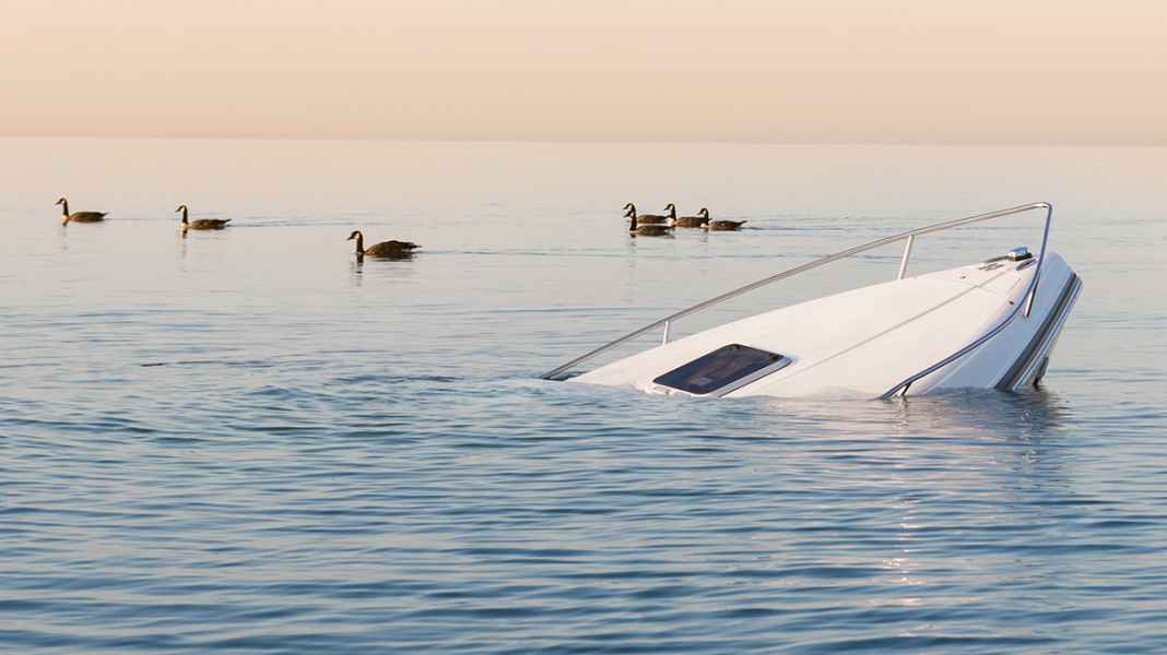 Insurance for boats: our online service - Boat insurance: What motorboat drivers need to know