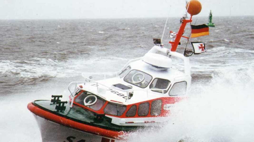 1987: "Asmus Bremer" enters service