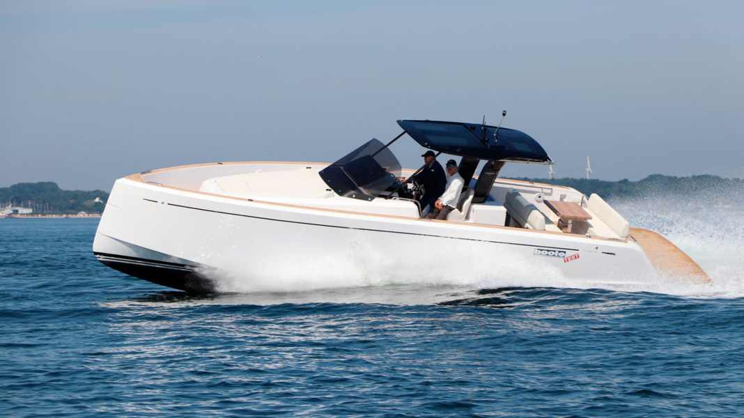 Test: Day cruiser with outboard motor - Pardo 38