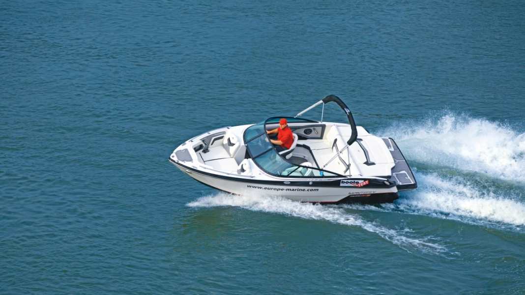 Monterey 218 Super Sport - The Monterey 218 SS from the USA