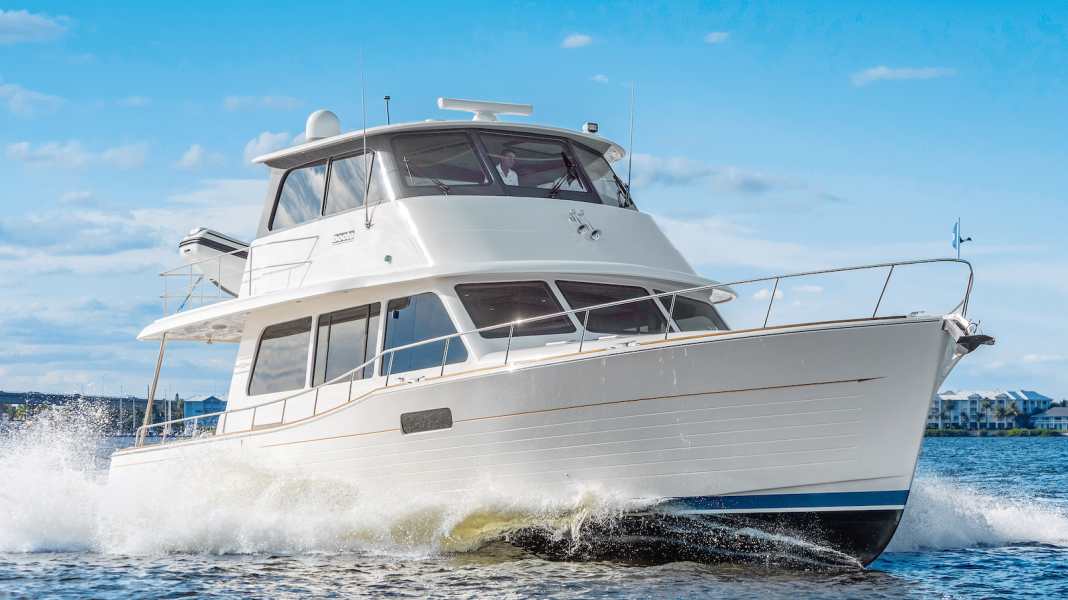 Test: Trawler mit Innenborder - Grand Banks 60 SL