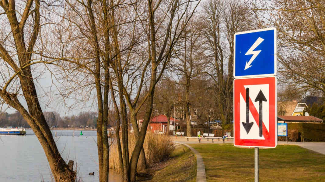 Wissen & Praxis - Schifffahrtszeichen in Deutschland