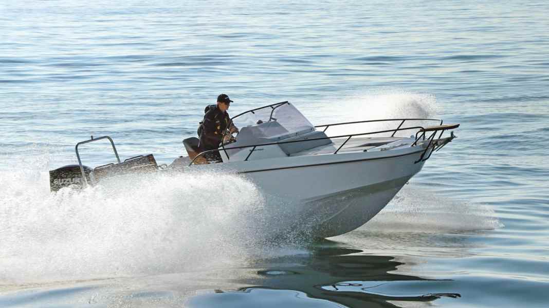 Test: Beneteau Flyer 7 Sundeck - Let go