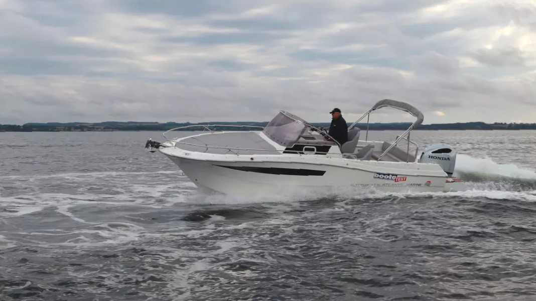Daycruiser: Atlantic Marine Sun Cruiser 730 im Test