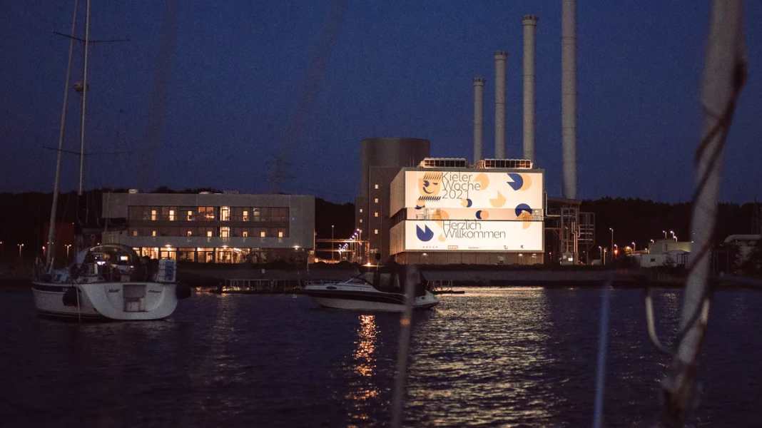 Filmspaß an Bord: Bootskino auf der Kieler Innenförde