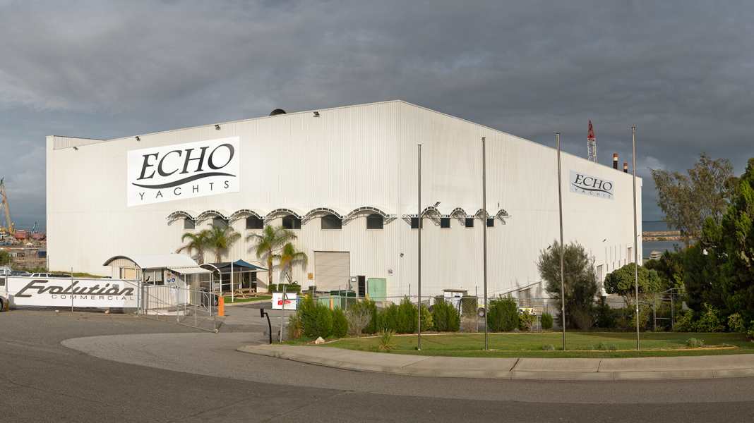 84-Meter-Trimaran aus Australien