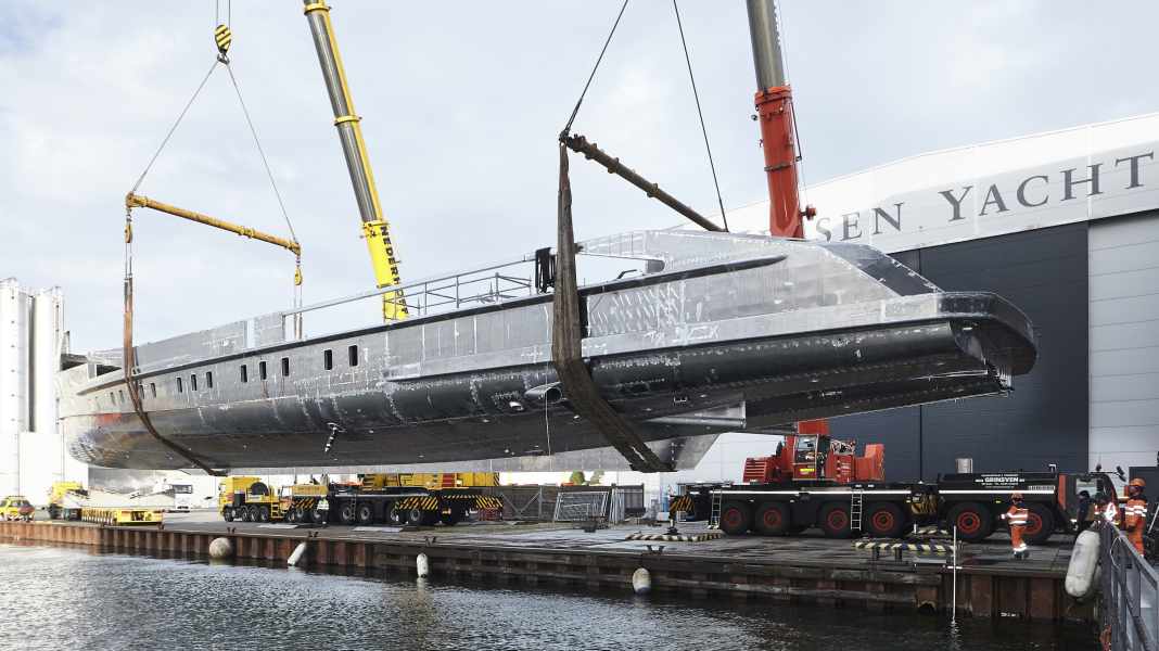 50-Meter-Heesen „Nova" im Zeitplan