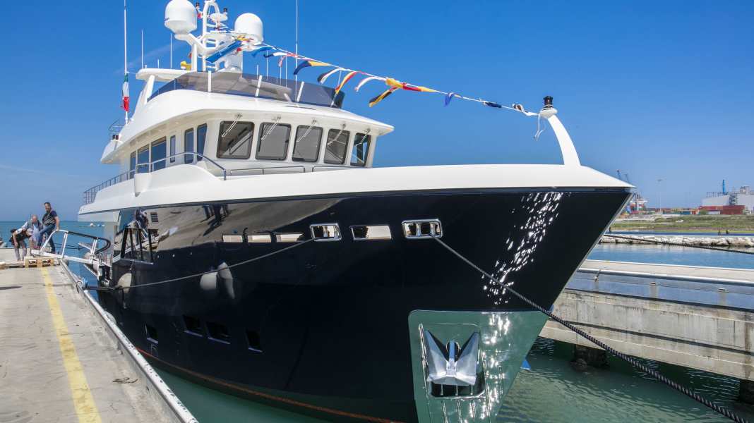 Cantiere delle Marche launchte 31-Meter-„Babbo"