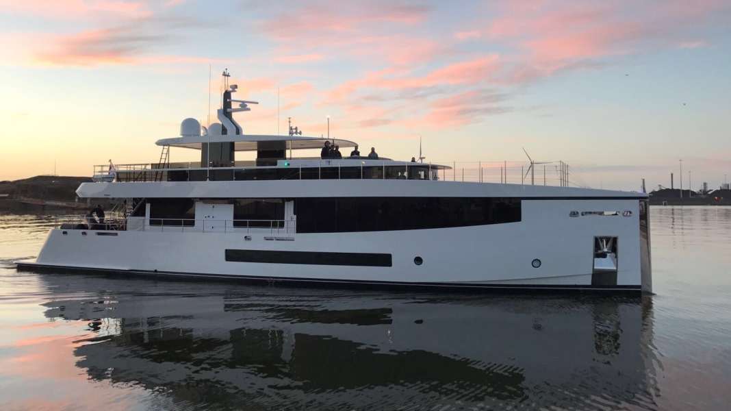 Feadship launches "Letani"