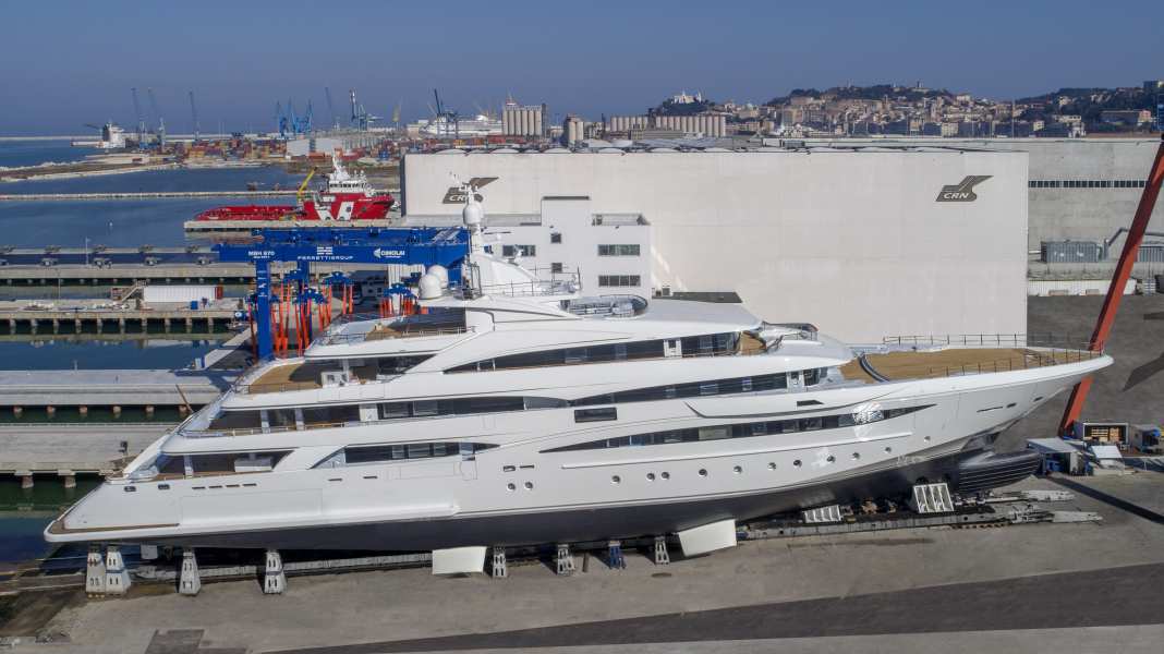 79-CRN metre in the starting blocks