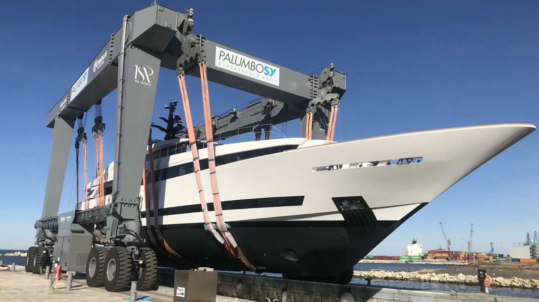 ISA Yachts launched "Agora III"
