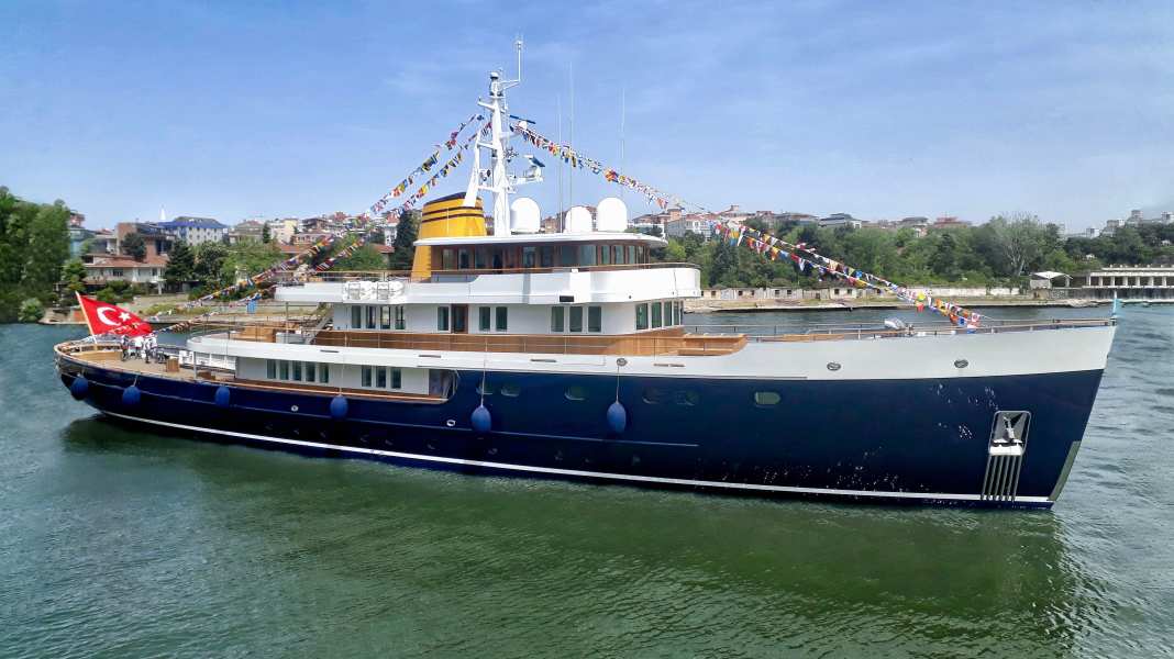 Turquoise Yachts zeigt "Blue II"