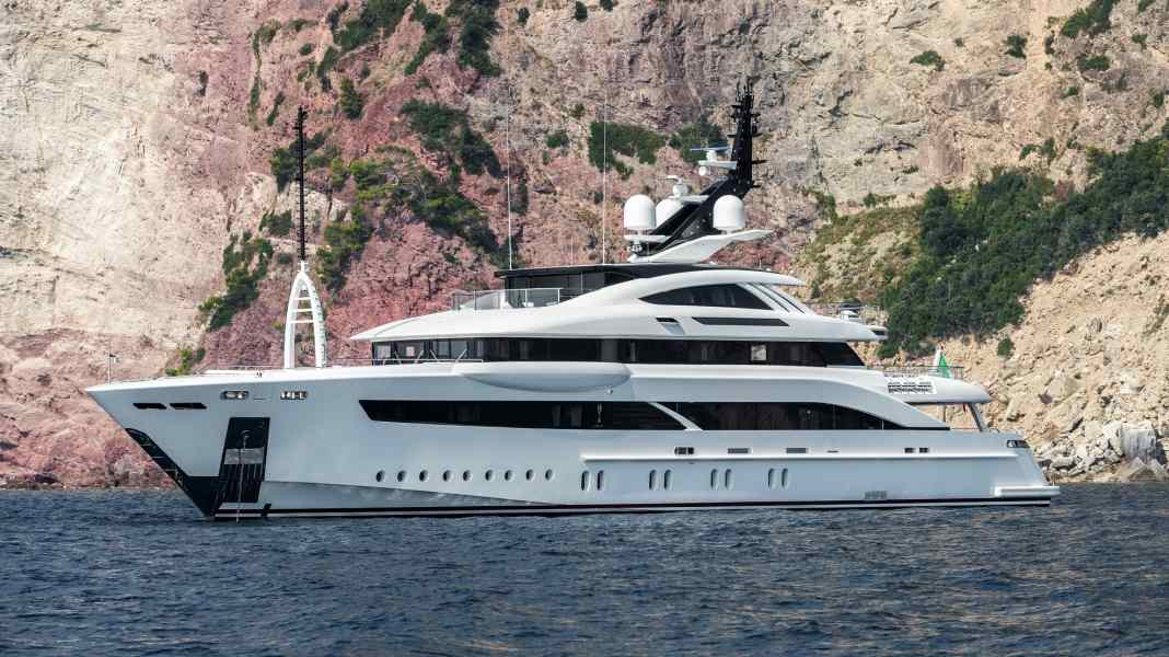 Rossinavi delivers 52 metres of "Florentia"