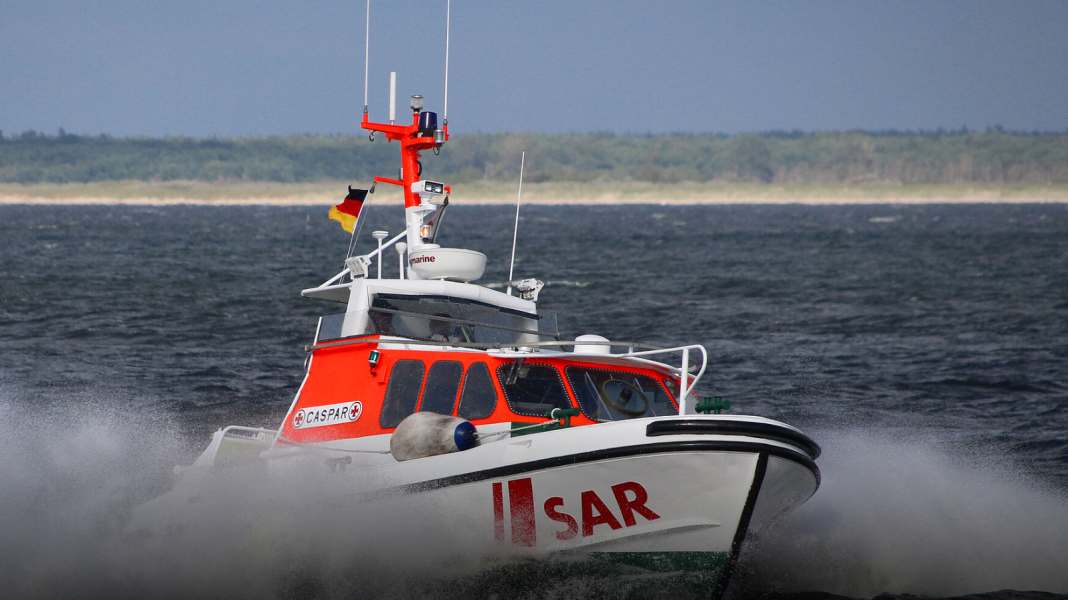 Seenot: Schlauchbootfahrer fällt über Bord und stirbt nach Bergung