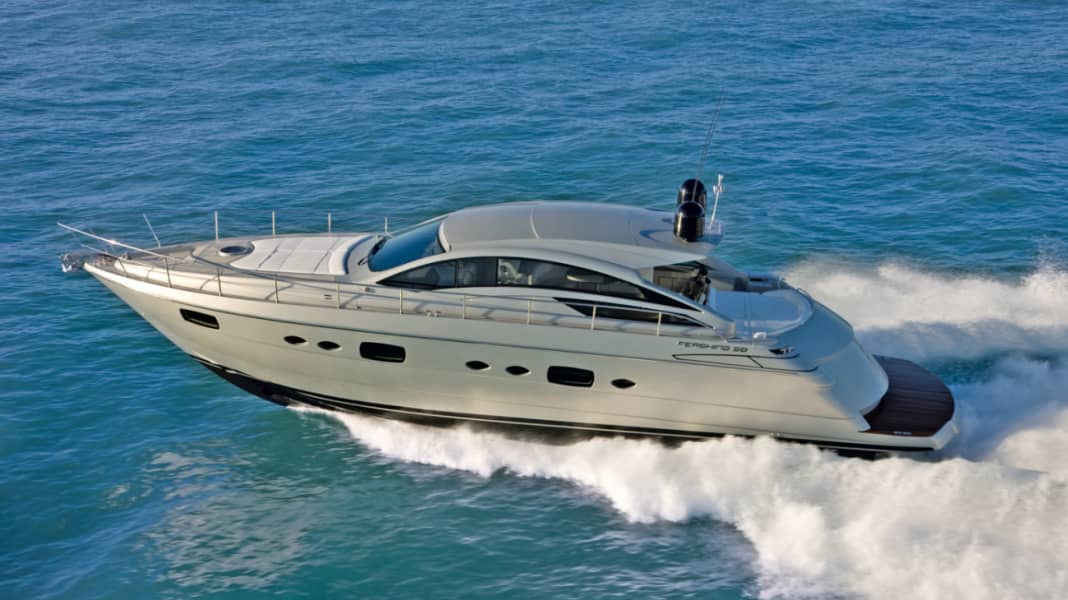 Pershing 58
