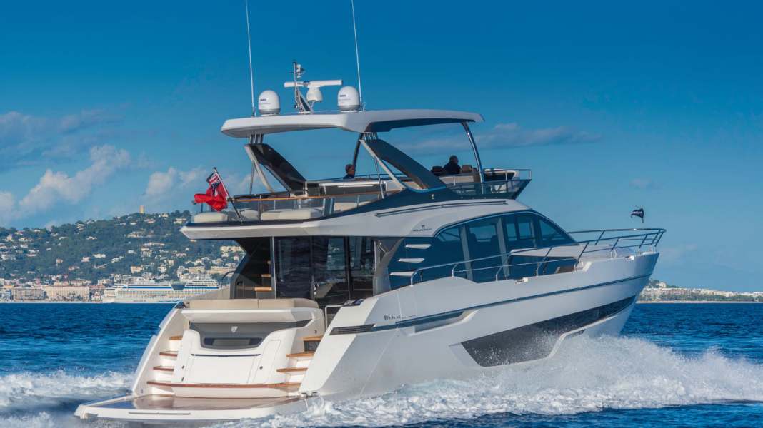 Test: Fairline Squadron 68 - Majestic and gentle