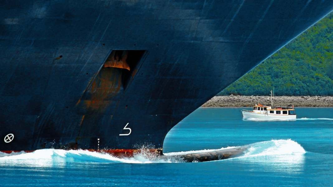 Boat building: stem / hull mould - always follow your nose