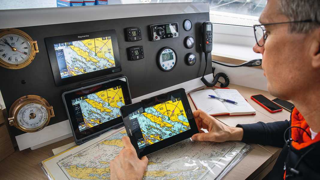 Navigation: Shipping on the brink of a turnaround - nautical charts are becoming dynamic