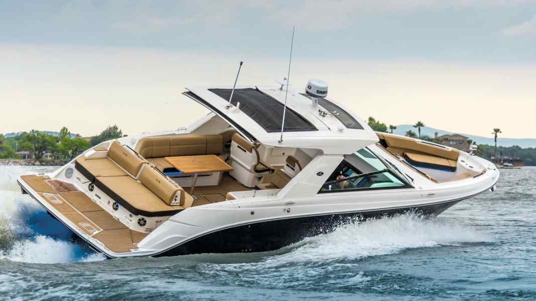 Test: Sea Ray SLX 400 - Space sportsman