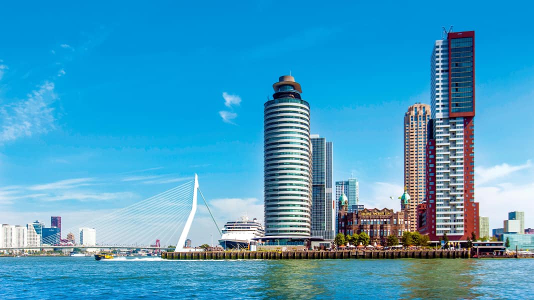 Revier: Rotterdam / Niederlande - Wolkenkratzer an der Maas