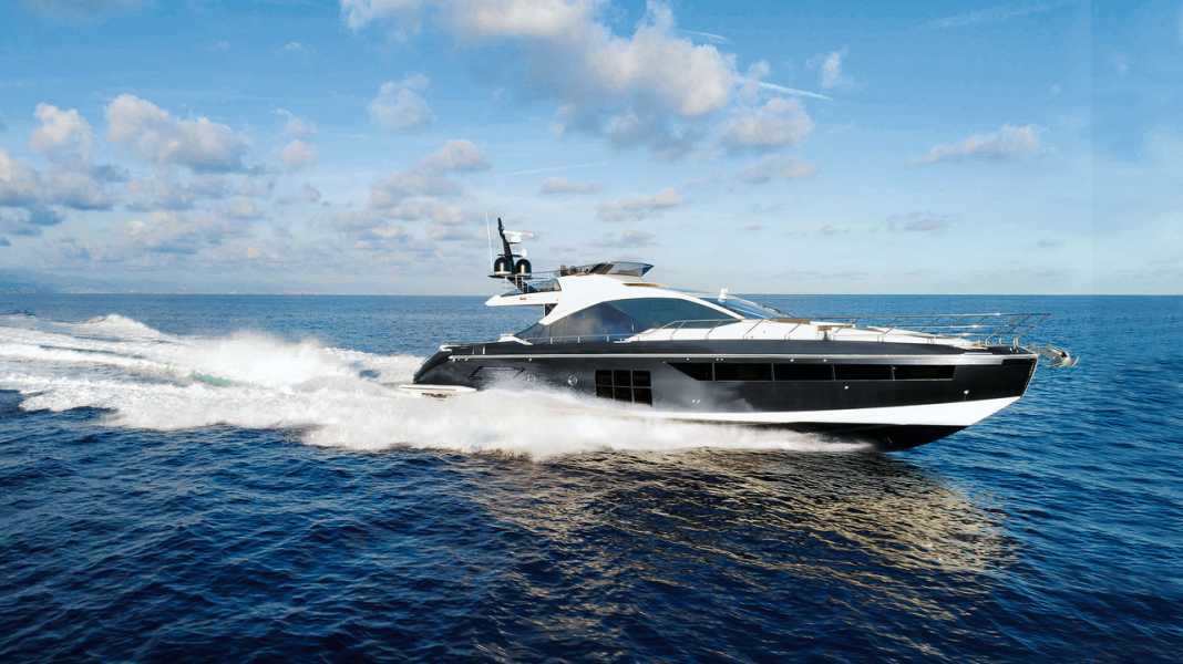Test: Azimut S7 - Hot coal