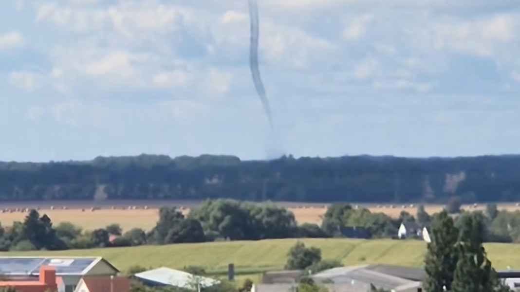 Ostsee: Wasserhose vor Rügen – Augenzeugen filmen Wetterphänomen