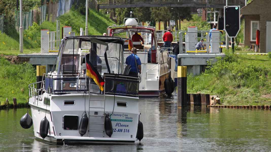 Mecklenburgische Seenplatte: Externes Personal sicherte Schleusenbertrieb