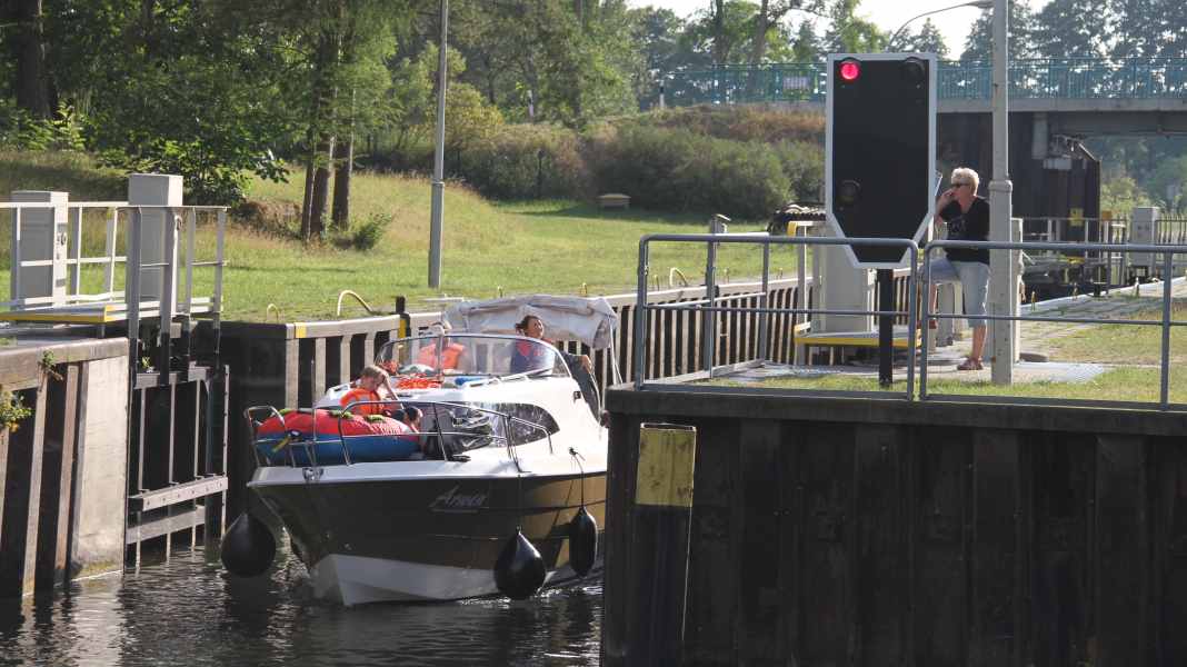 Mecklenburgische Seenplatte: Sommerjob Schleusenwärter