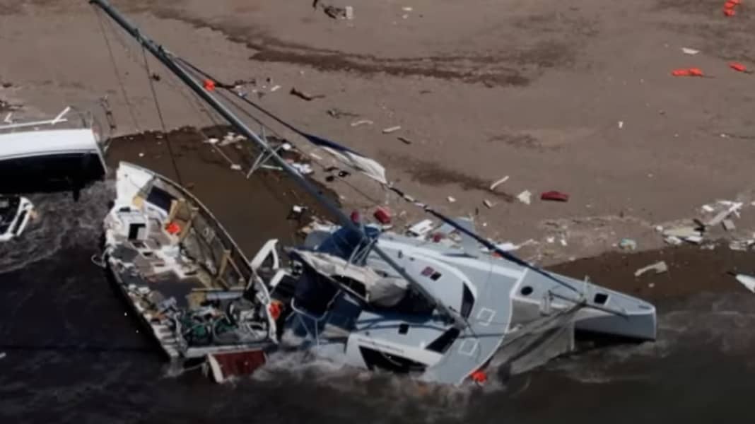 Storms: Severe storm over Corsica destroys yachts