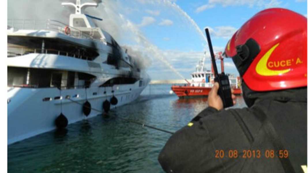 Fire at Benetti - yacht burns out