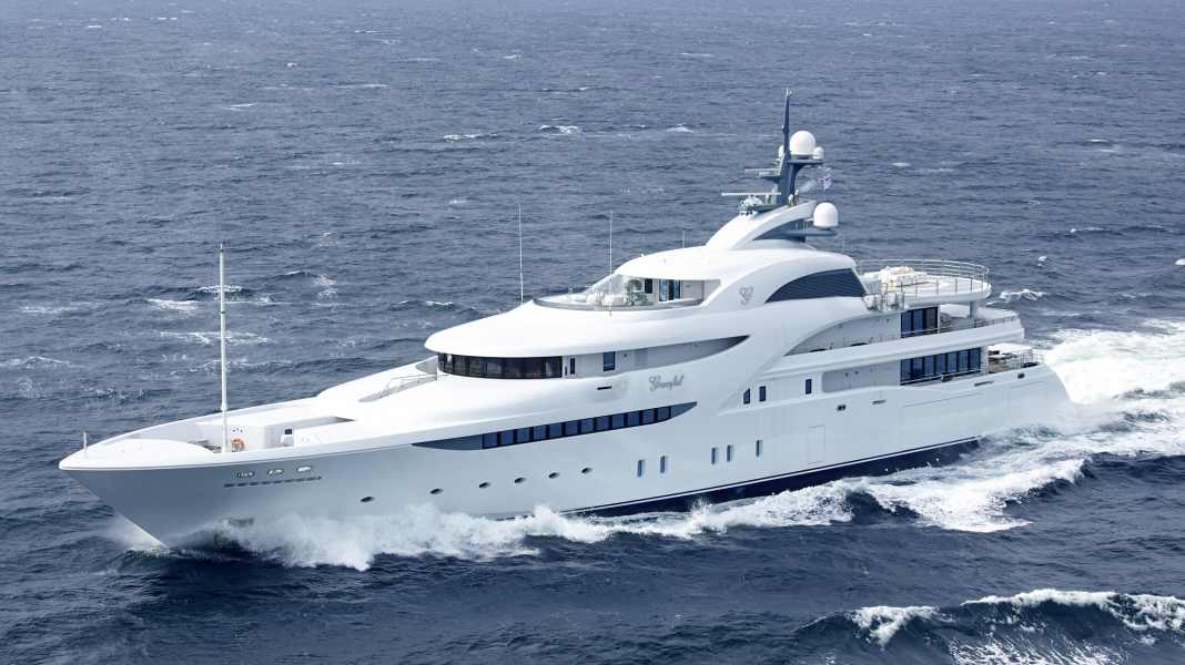 Blohm+Voss lieferte „Graceful" aus