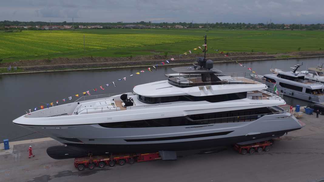 Mangusta launches second displacer