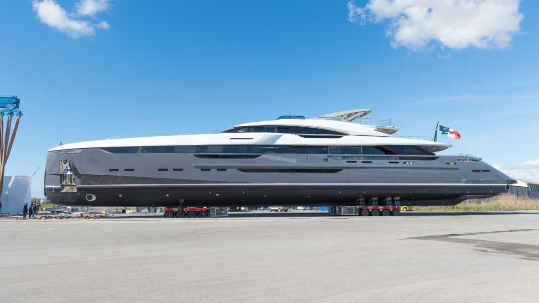 "Utopia IV" rollout at Rossinavi