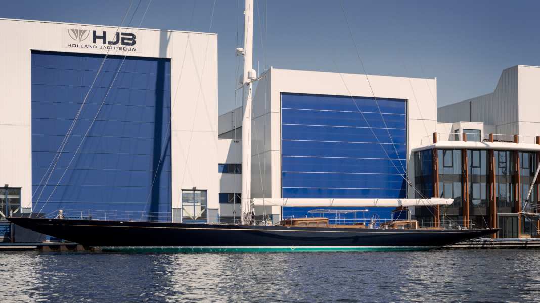 Holland Jachtbouw launches J-Class racer "Topaz"