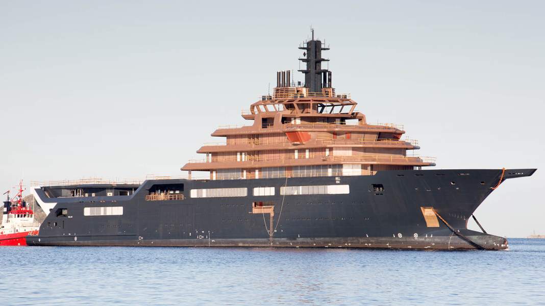 REV comes to Lloyd Werft