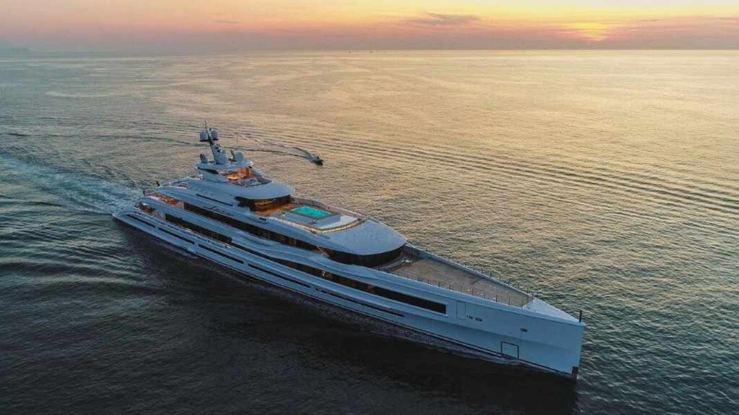 107-metre "Lana" delivered